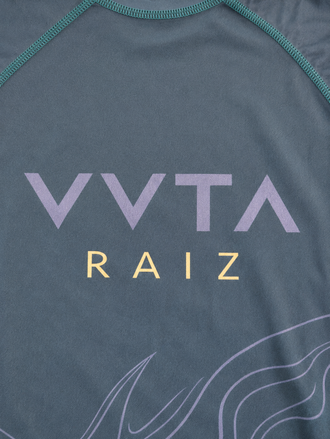 VVTA RAÍZ Rashguard